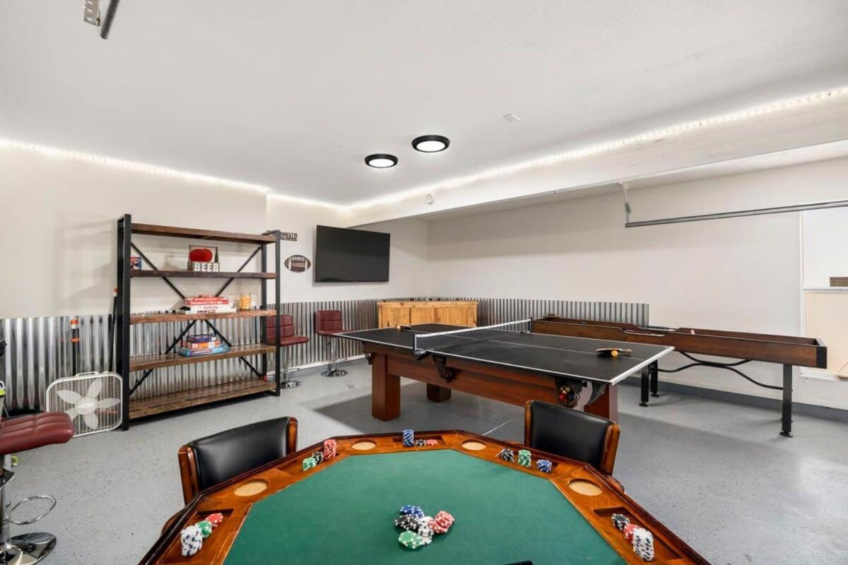 Event Epicenter Heated Pool Game Near Stadium Feriehus